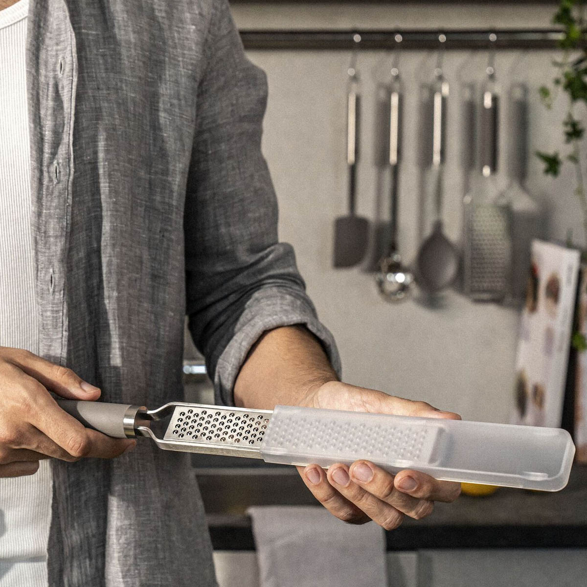 Терка для снятия цедры Zwilling Pro