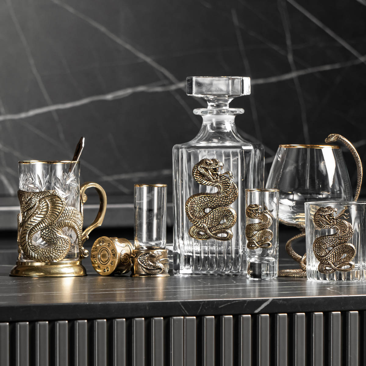 Статуэтка Город Подарков Змея-принцесса