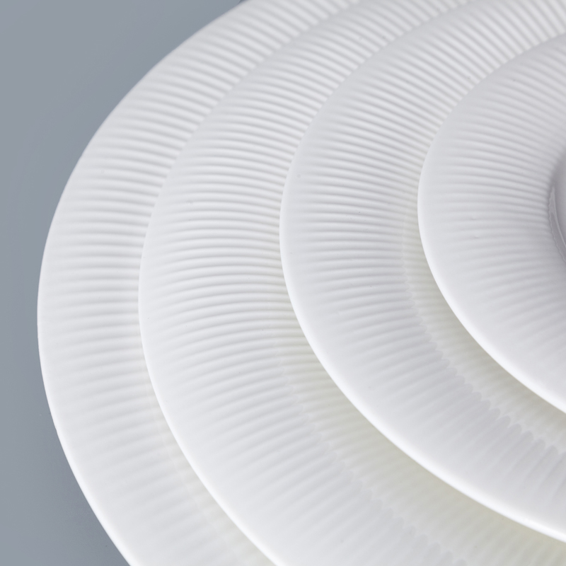 Тарелка обеденная Home Chef by T E Raphael