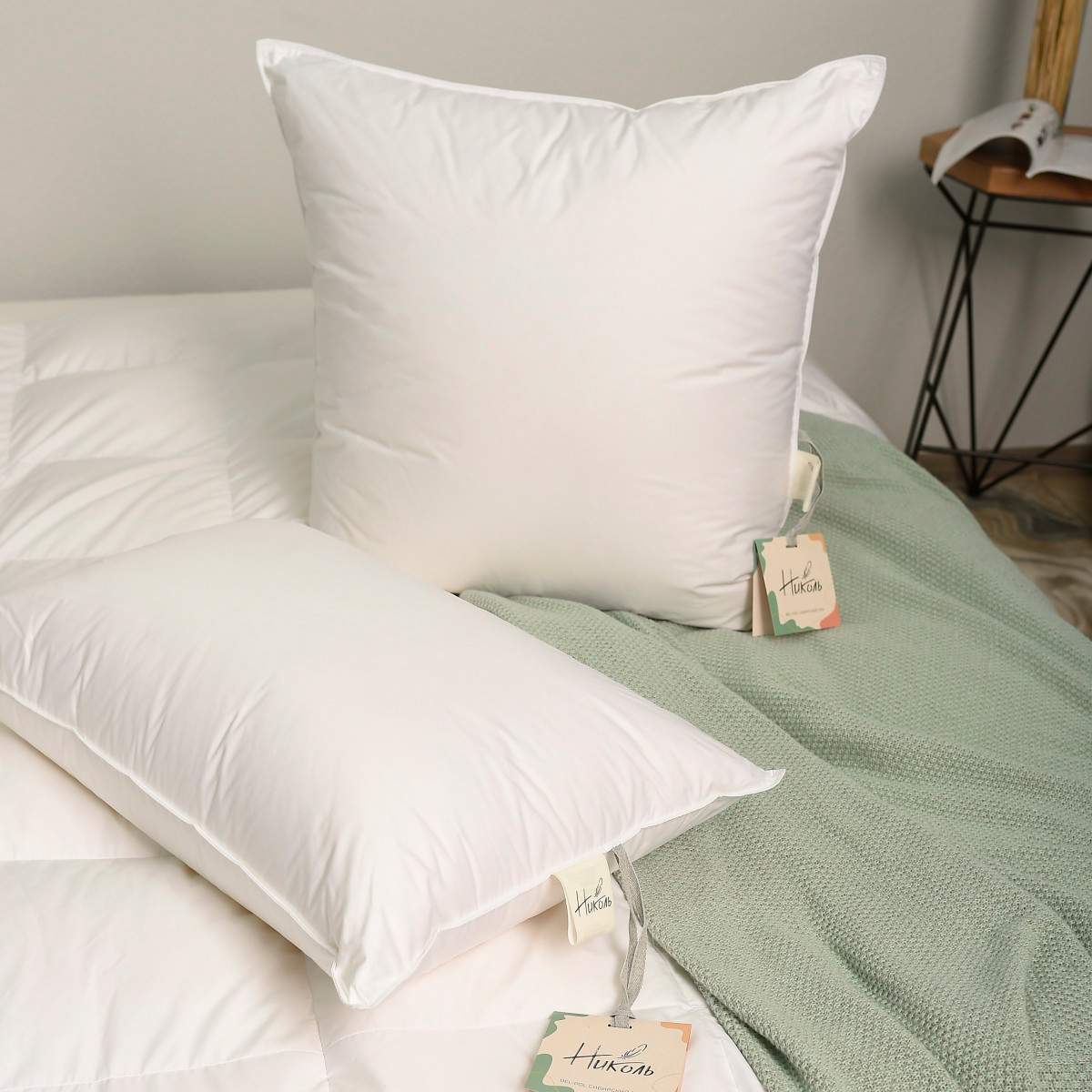 Подушка Bel-Pol Николь 68x68см