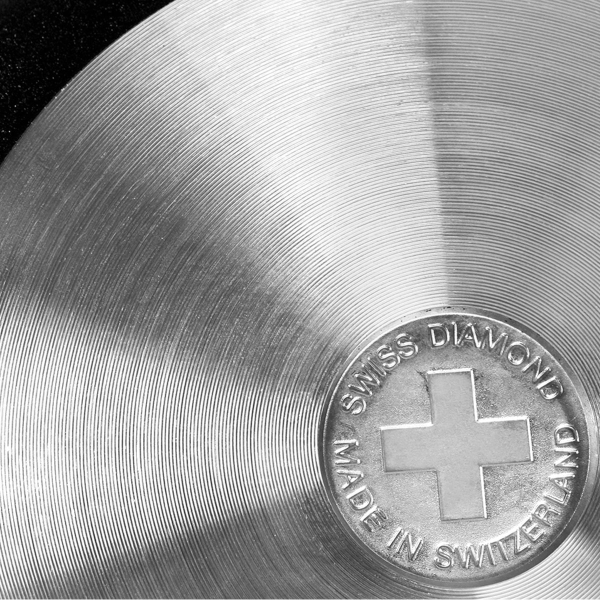 Сковорода блинная индукционная Swiss Diamond XD Classic Induction 24см