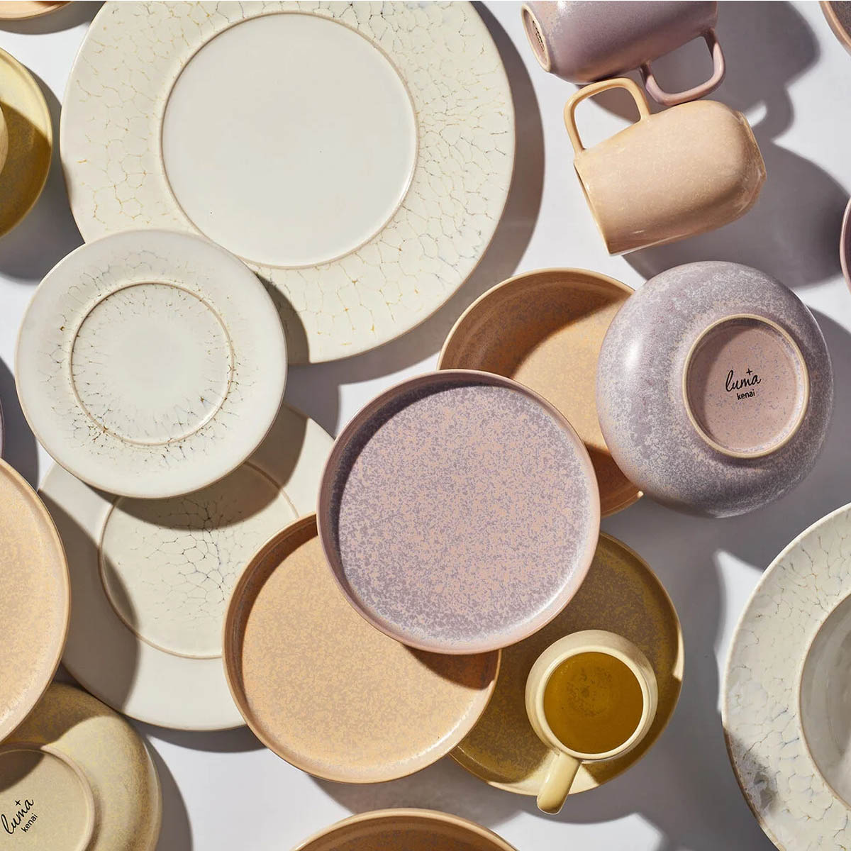 Тарелка плоская 22см Kenai Ceramics Luma, цвет лавандовый