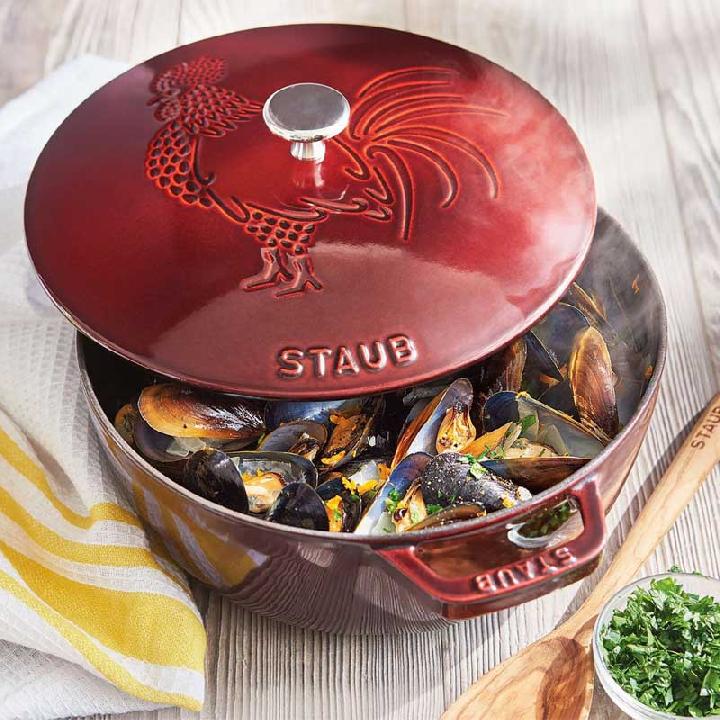 Кокот Петух Staub 3,6л, гранатовый