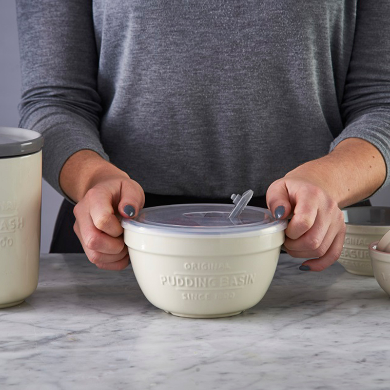 Емкость для пудинга с крышкой Innovative Kitchen 0,9 л