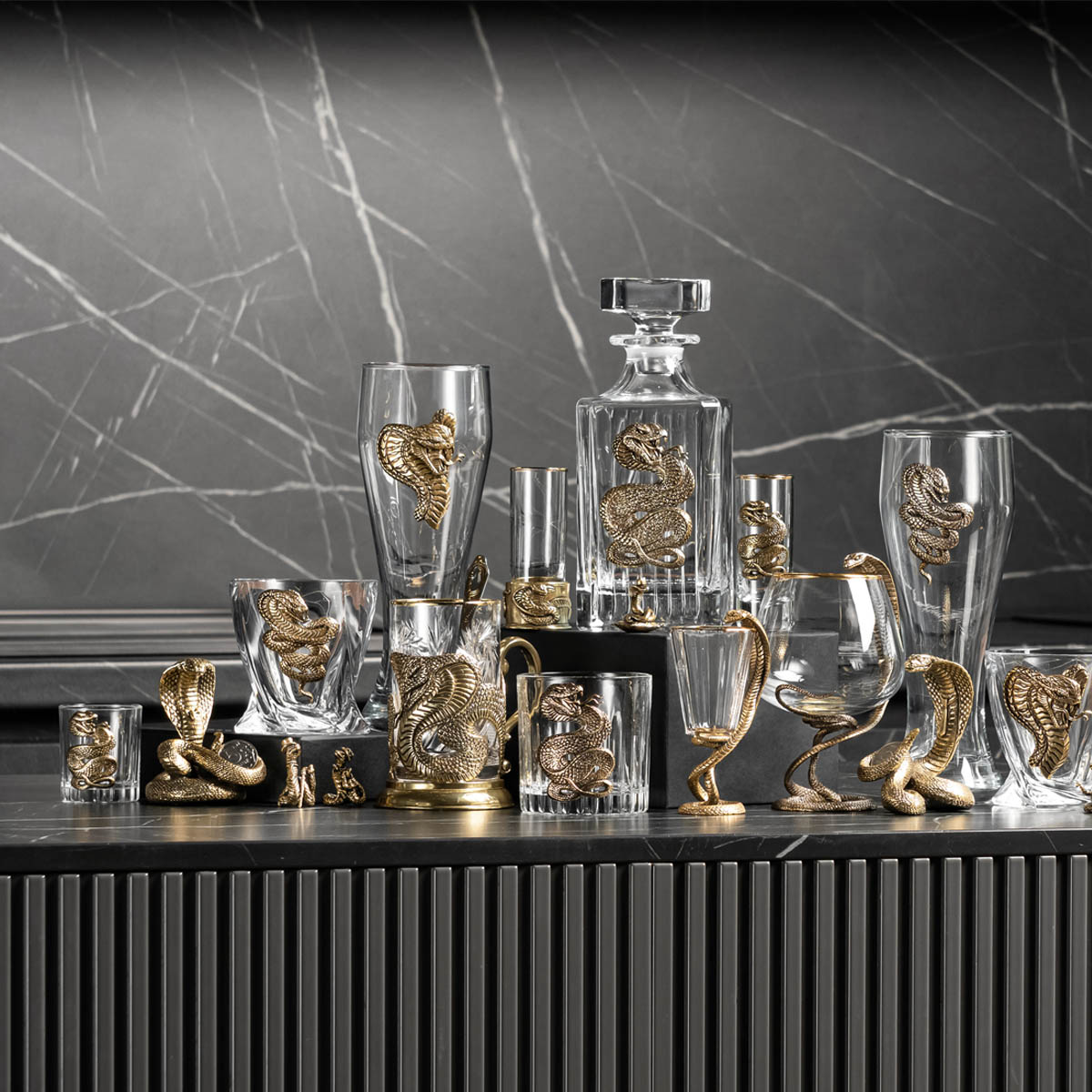 Статуэтка Город Подарков Змея-принцесса