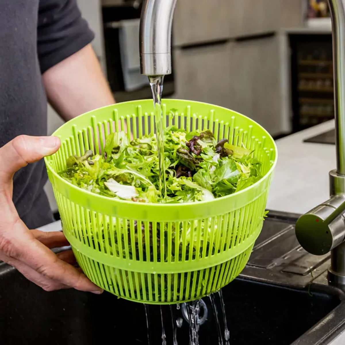 Сушилка для салата с крышкой Kitchen Craft Twist action