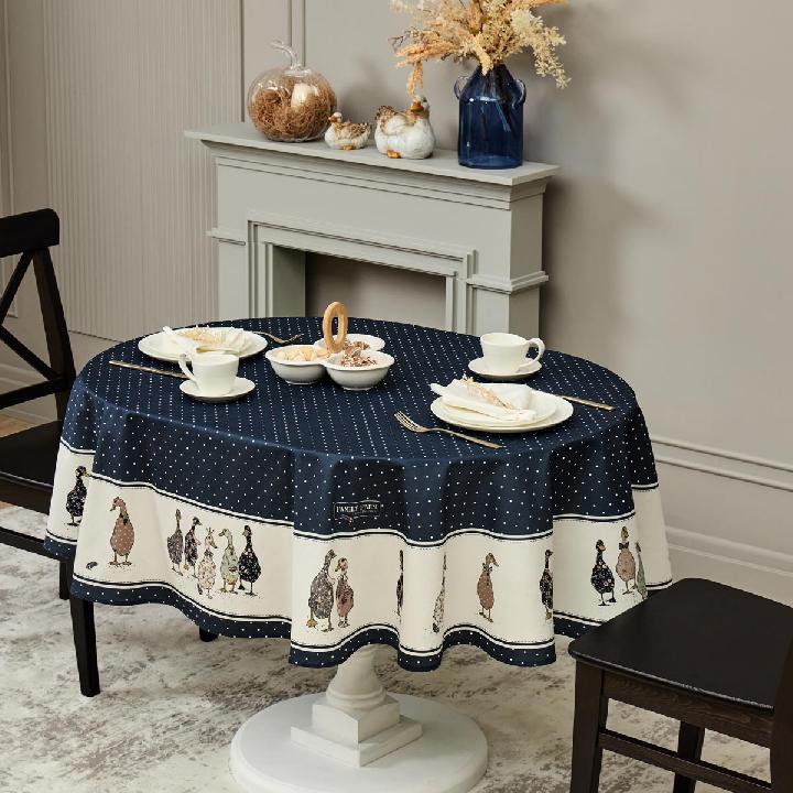 Скатерть овальная Santalino Family Farm 160х190см