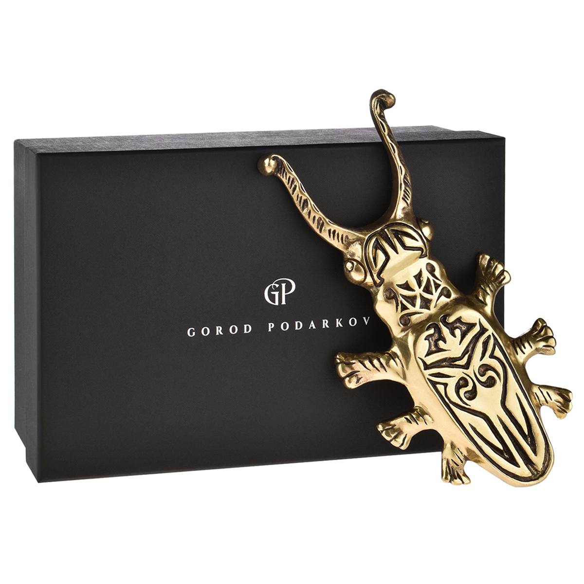 Жук для снятия обуви Город подарков, в черной подарочной упаковке