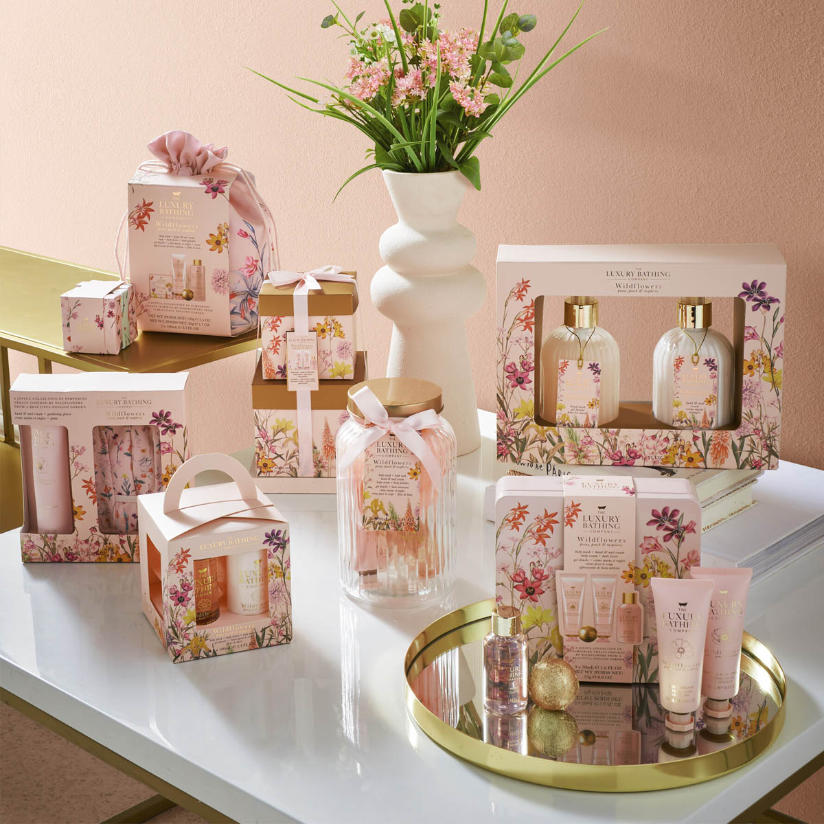 Подарочный набор The Luxury Bathing Company Нежные ручки Пион, персик и малина