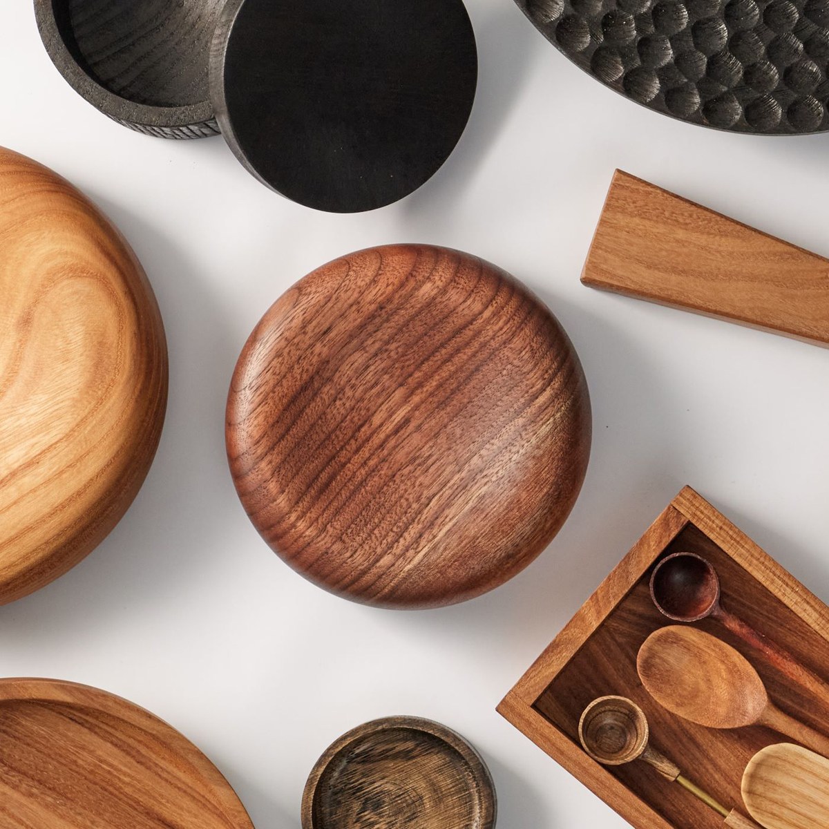 Тарелка объемная Kenai Ceramics Wood 15см