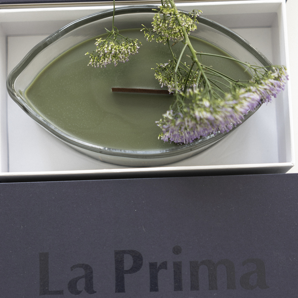 Свеча ароматическая La Prima Cedar wood & Cypress (Кедровое дерево и кипарис)