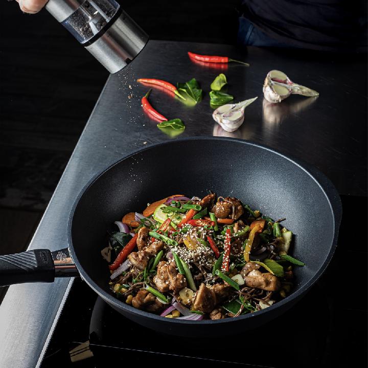 Вок индукционный Gastrolux 30см