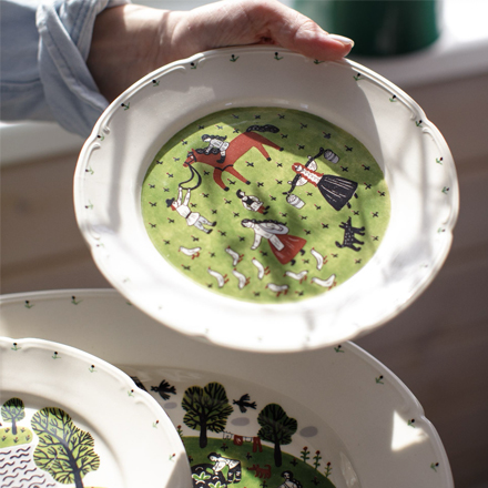 Тарелка из классической коллекции