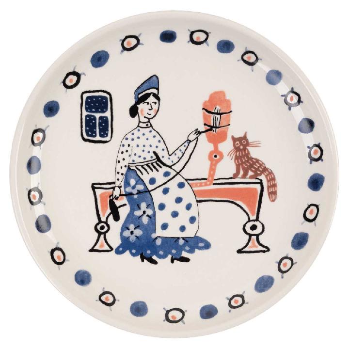 Тарелка десертная Дымов Керамика Русские забавы Соня Уткина. Прялка
