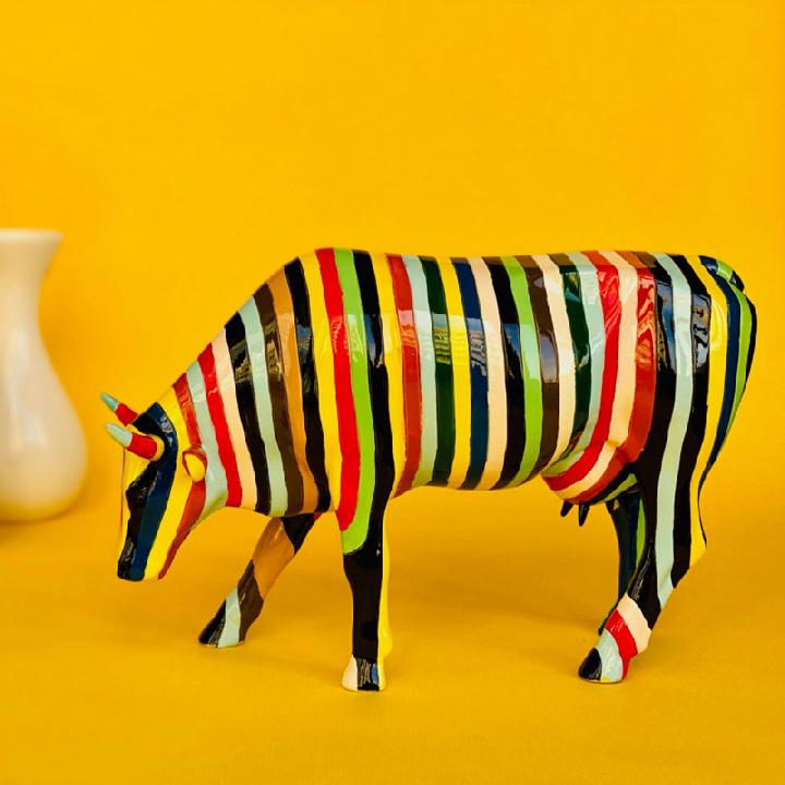 Коллекционная корова CowParade Russia Striped
