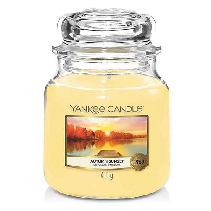 Свеча средняя в стеклянной банке Yankee Candle Осенний закат